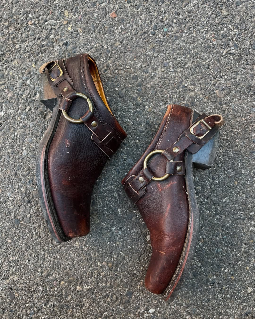 AGED SADDLE BOOTS
